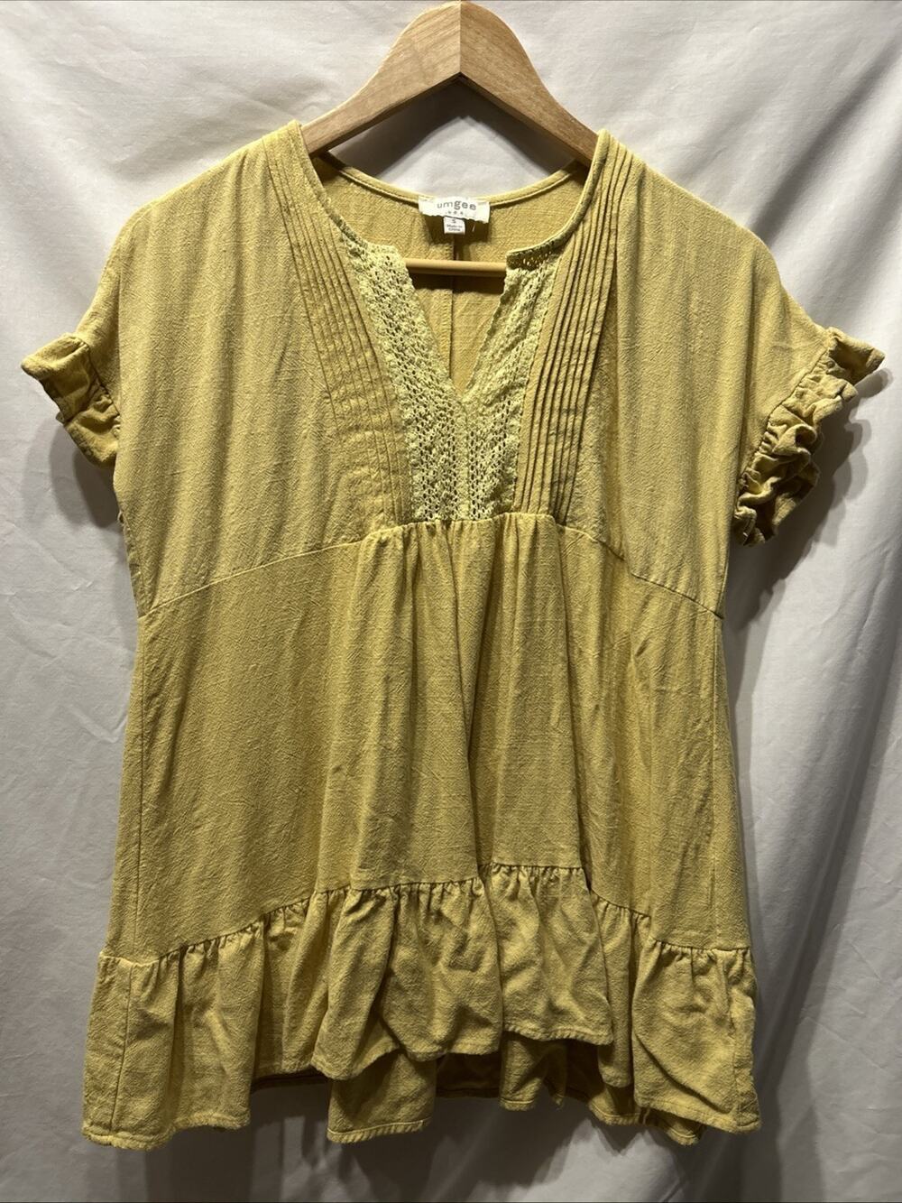 Umgee USA Size Sm Yellow Linen Cotton Blend Babydoll V-Neck Crochet Ruffle